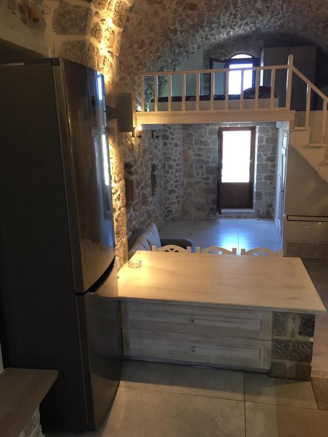 Elata Stone House Villa Exterior photo